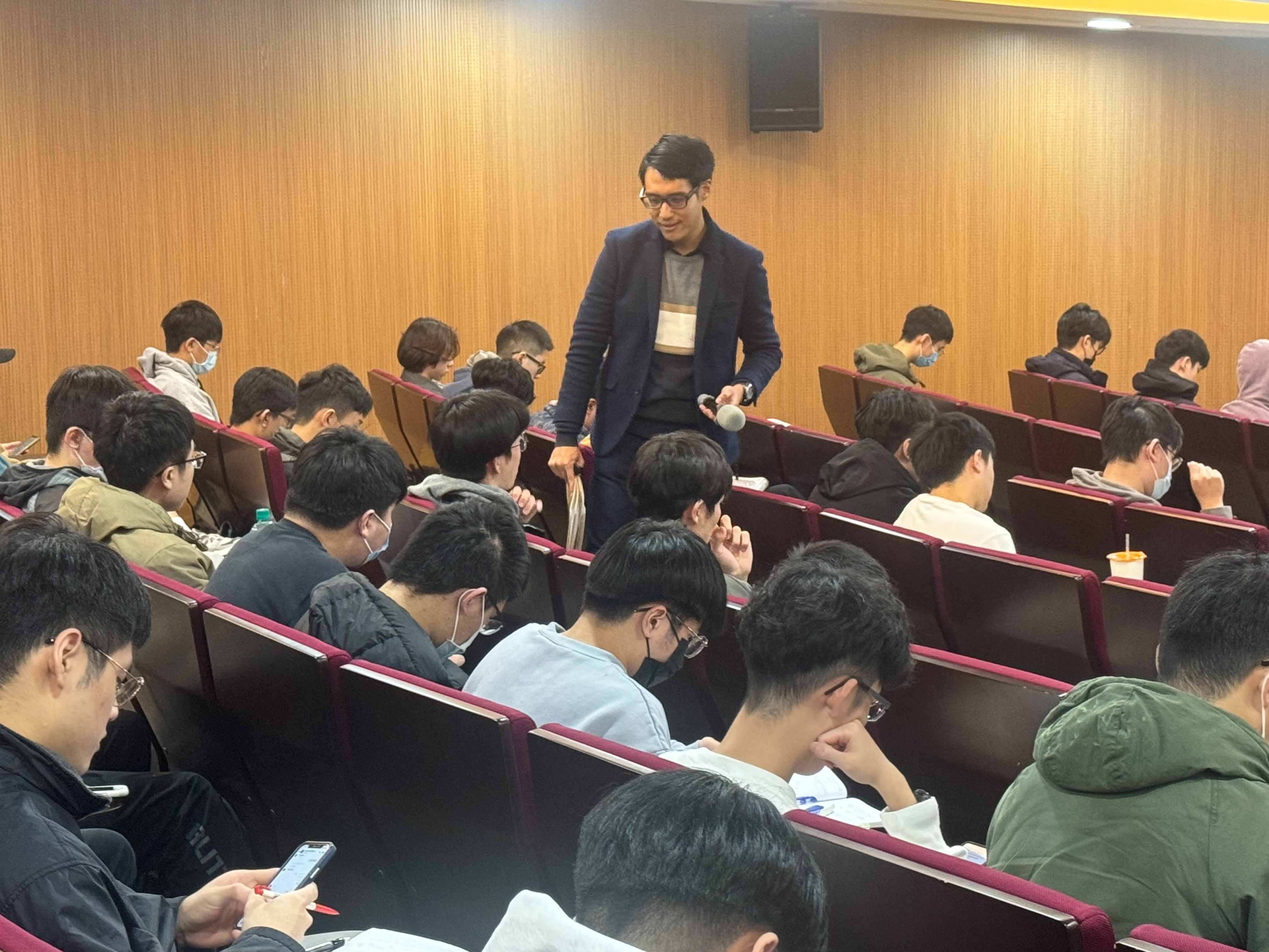 刑事警察局徐健銘偵查員實施反詐騙宣教活動照片16