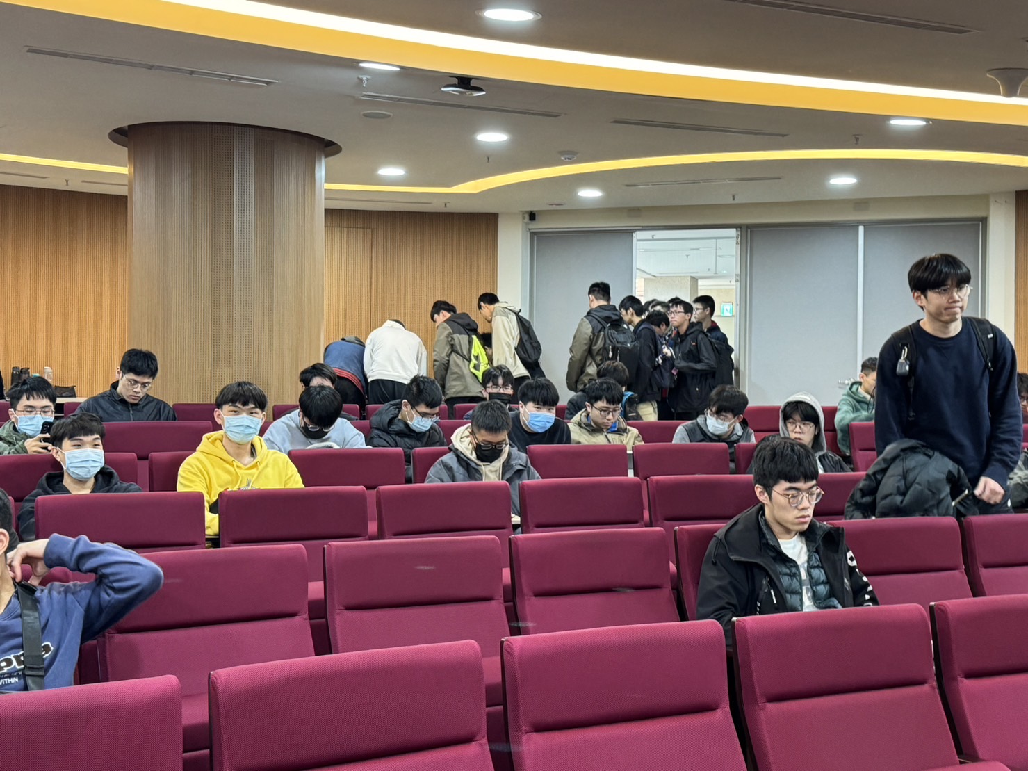 刑事警察局徐健銘偵查員實施反詐騙宣教活動照片19